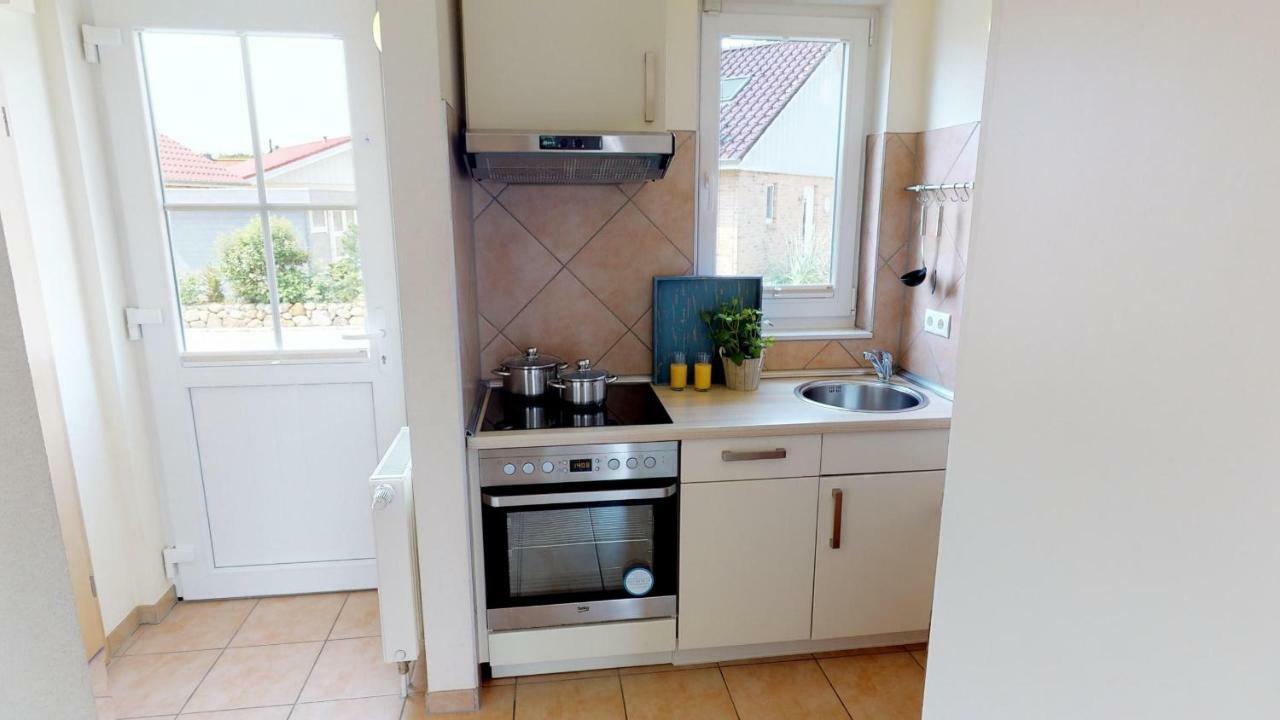 Feriendorf Suedstrand Haus 01 Пелцерхакен Екстериор снимка